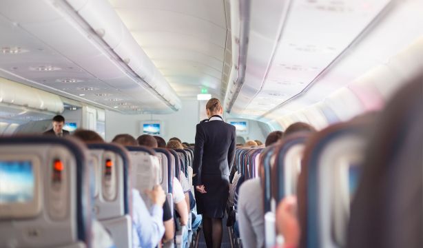 Un hombre muere desangrado en pleno vuelo ante los gritos de los pasajeros