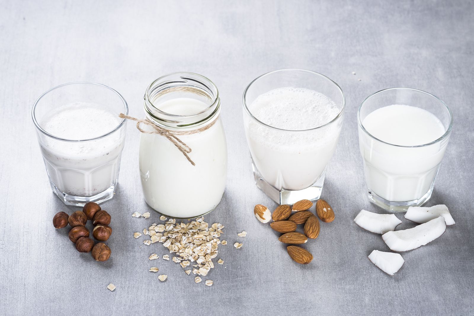 Las alternativas de origen vegetal a los lácteos pueden formar parte de una dieta saludable