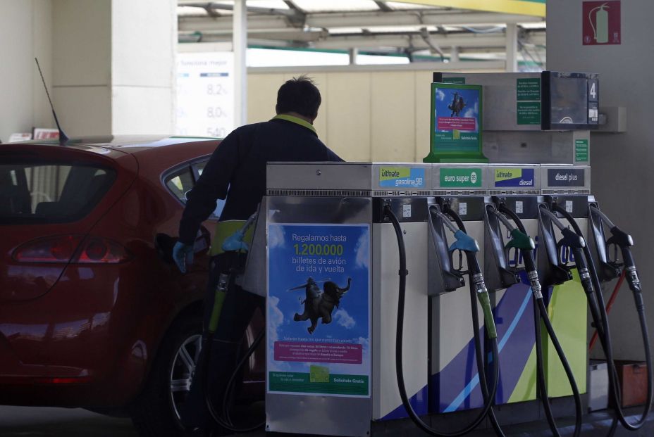Gasolina y diésel suben por cuarta semana consecutiva y suman un alza del 2,6% en lo que va de año Gasolina y diésel suben por cuarta semana consecutiva y suman un alza del 2,6% en lo que va de año