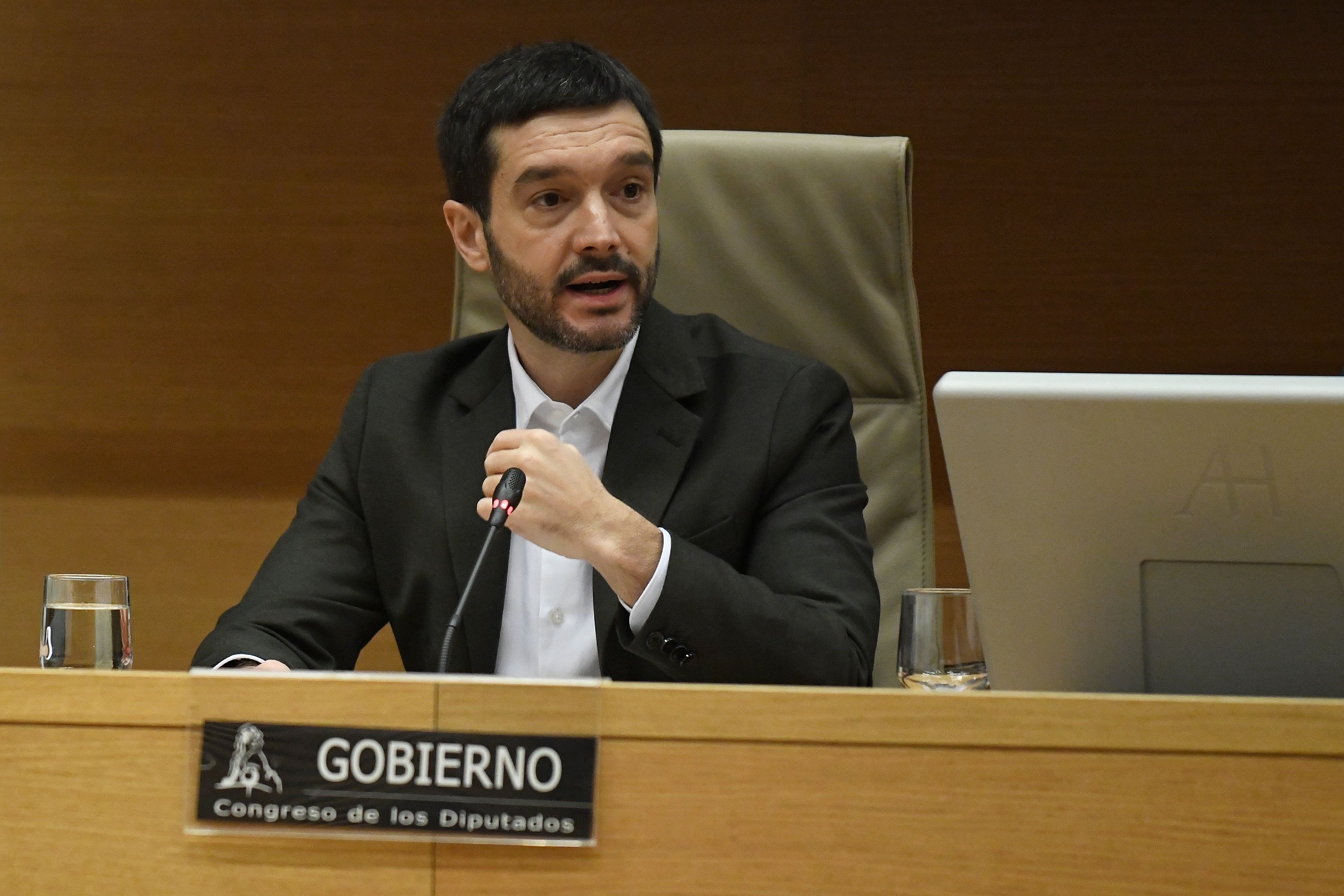 Pablo Bustinduy: "La política que debemos seguir no es la de construir muchas residencias"