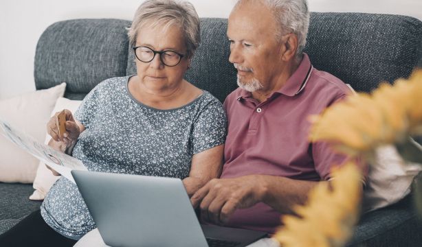 Qué es y quién puede hacer el testamento de hermandad