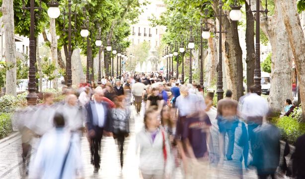 España, segundo país de la UE donde más crece la media de edad: 45,1 años