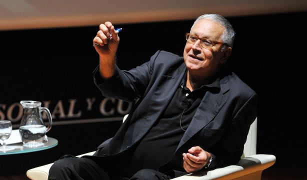 Muere el escritor y periodista Fernando Delgado a los 77 años