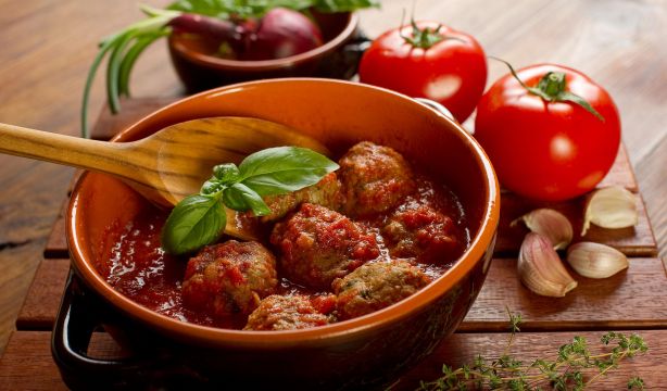 Las mejores albóndigas envasadas de supermercado, según la OCU (Bigstock)