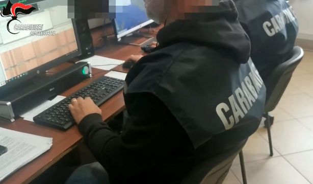 Escándalo en Italia: la residencia del terror que tenía a mayores encerrados entre rejas y drogados