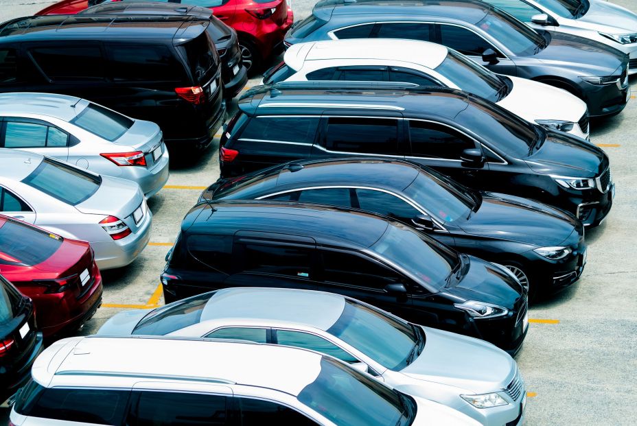Adiós a los coches de este color en 2024: la Unión Europea prohíbe que se sigan fabricando Adiós a los coches de este color en 2024: la Unión Europea prohíbe que se sigan fabricando