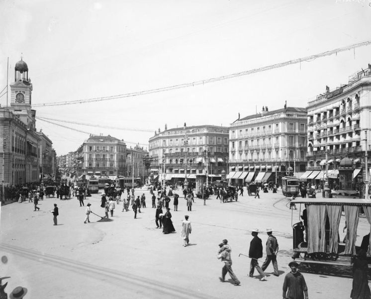 ¿Cómo han cambiado a lo largo del tiempo las plazas de los pueblos de Madrid?. Web 'De Plaza en Plaza', Comunidad de Madrid