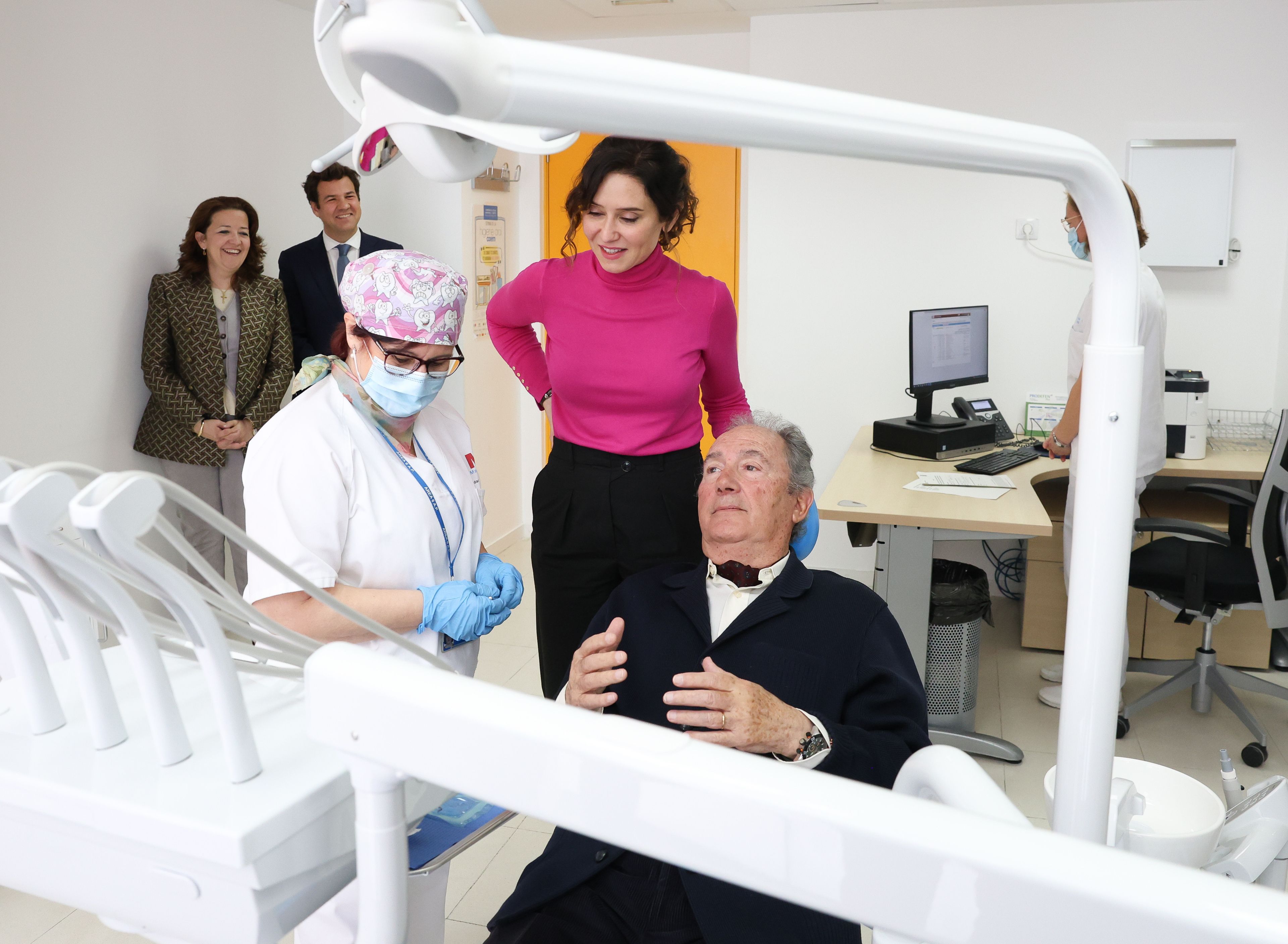 Tratamientos dentales gratis para mayores de 80 años en Madrid: ¿cómo acceder a ellos? (Europa Press) Tratamientos dentales gratis para mayores de 80 años en Madrid: ¿cómo acceder a ellos? (Europa Press)