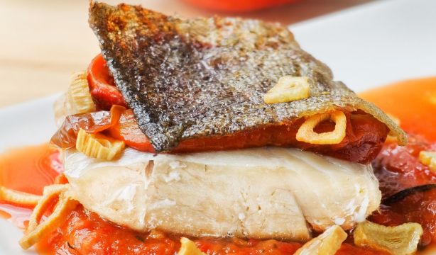 Receta de bacalao a la riojana (Bigstock)