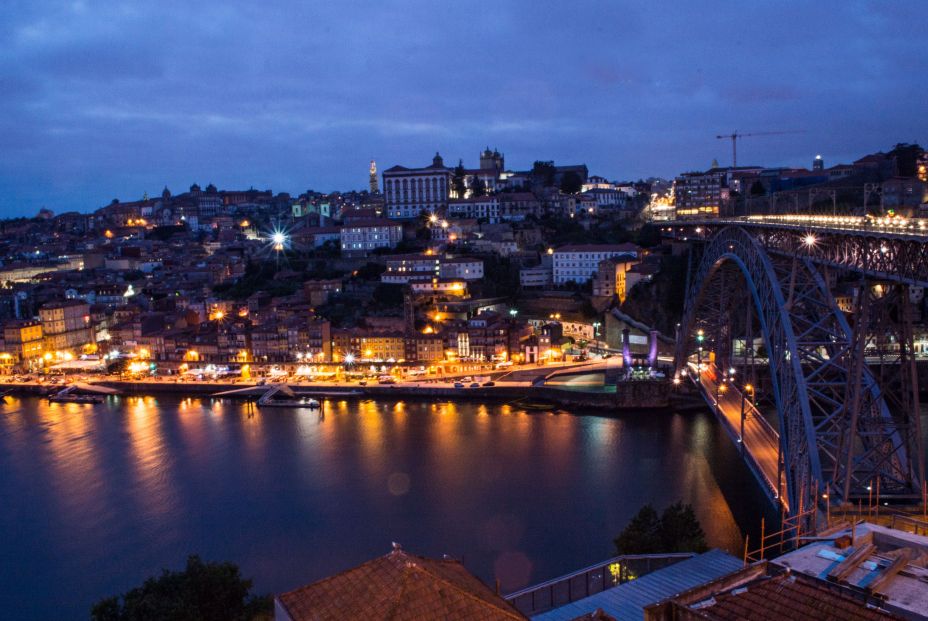 Portugal Douro Porto nuit©CroisiEurope