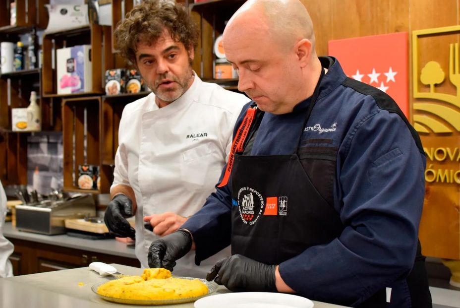 Esta es la mejor tortilla de Madrid: cuenta con tres texturas de patata y sí, es con cebolla. Foto: ACYRE