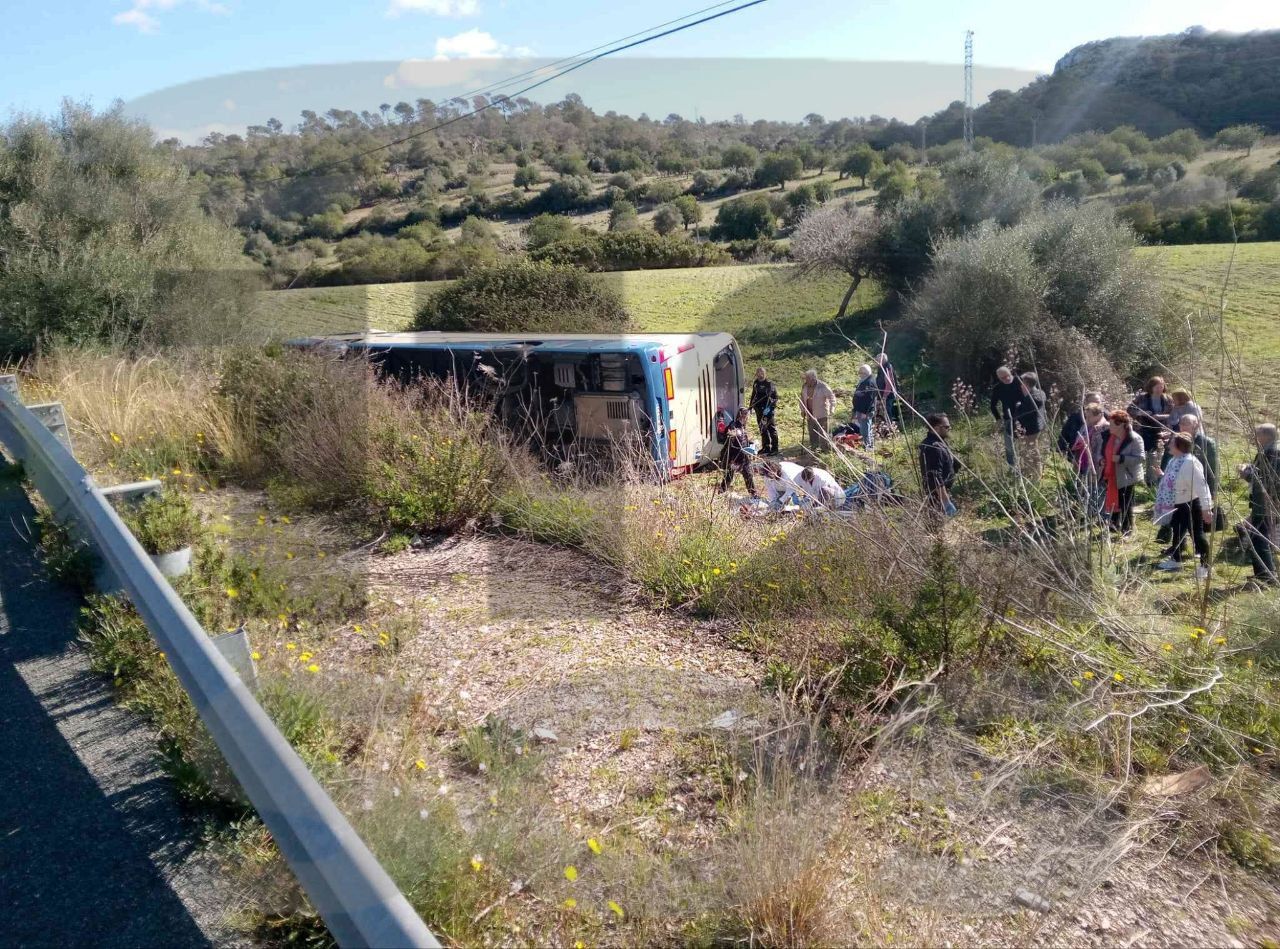 Al menos 24 heridos, siete de ellos graves, en un accidente de un autobús del Imserso en Mallorca