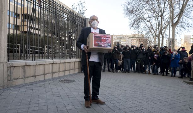 El silencio de los mayores