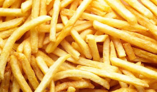 El truco de los restaurantes para que las patatas fritas queden más crujientes