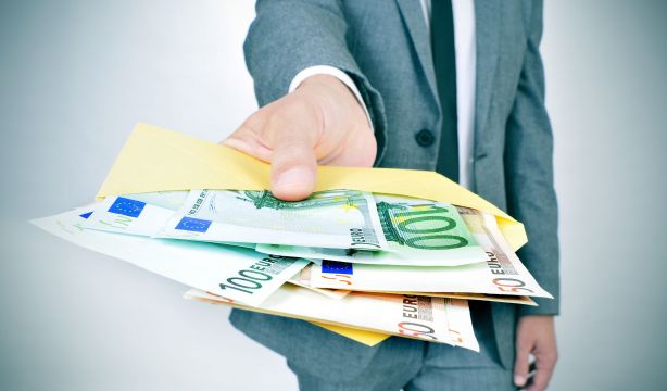 El truco del sobre para ahorrar 5.000 euros en 100 días