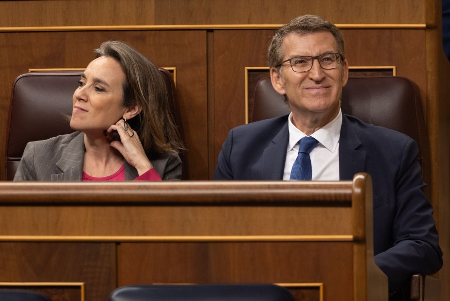 El PP denuncia a Sánchez por los "vínculos" de su mujer con Air Europa El PP denuncia a Sánchez por los "vínculos" de su mujer con Air Europa