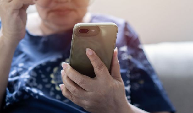 Las personas mayores desconocen los recursos que las Administraciones ponen a su alcance
