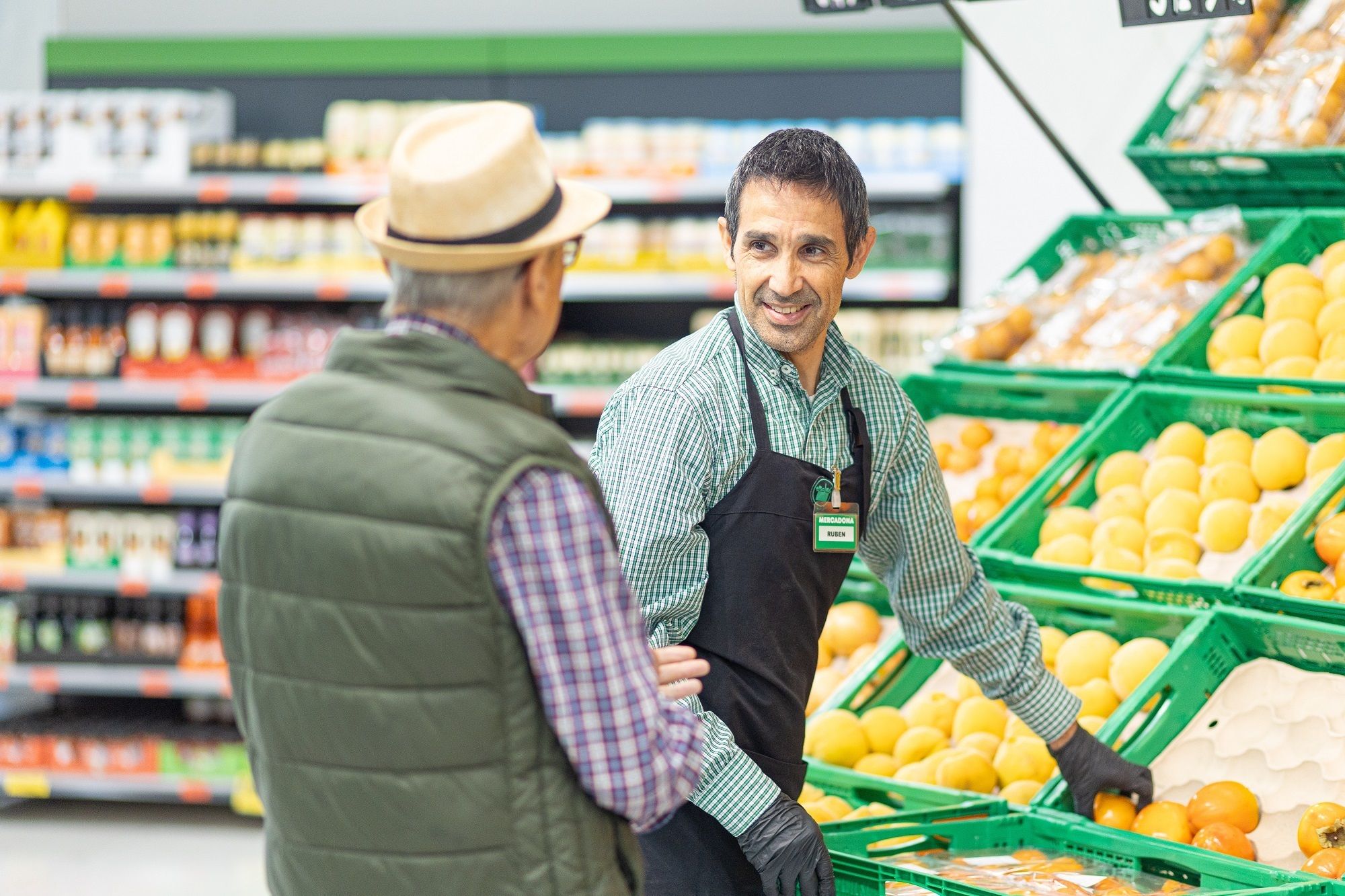 Estos son los horarios de cada supermercado en la Semana Santa de 2024