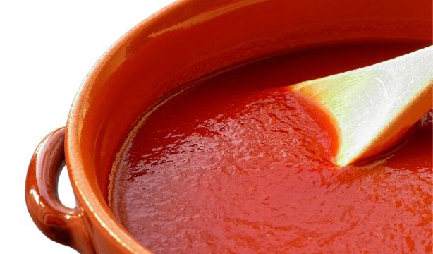¿Te ha quedado ácida la salsa de tomate? El mejor truco para arreglarla sin usar azúcar (Big Stock)