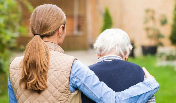 ¿Cuántos trabajadores se necesitan en residencias?