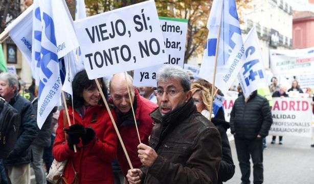 Pobres de nosotros mayores