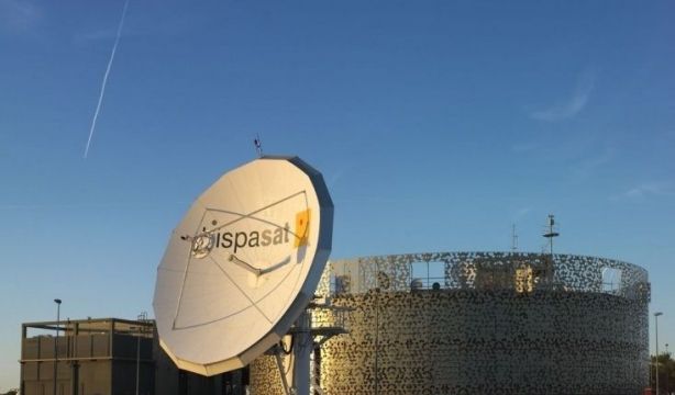 EuropaPress 2012358 antena hispasat