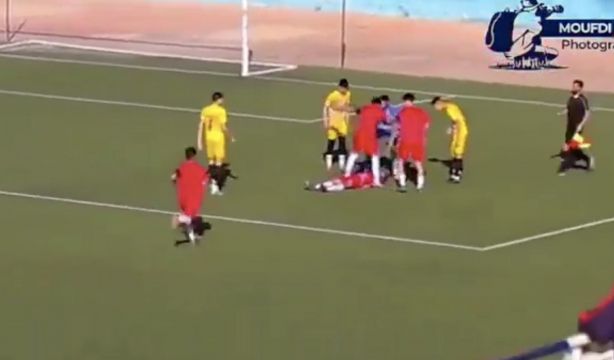 Muere un futbolista de 17 años tras recibir una patada en el abdomen en un partido