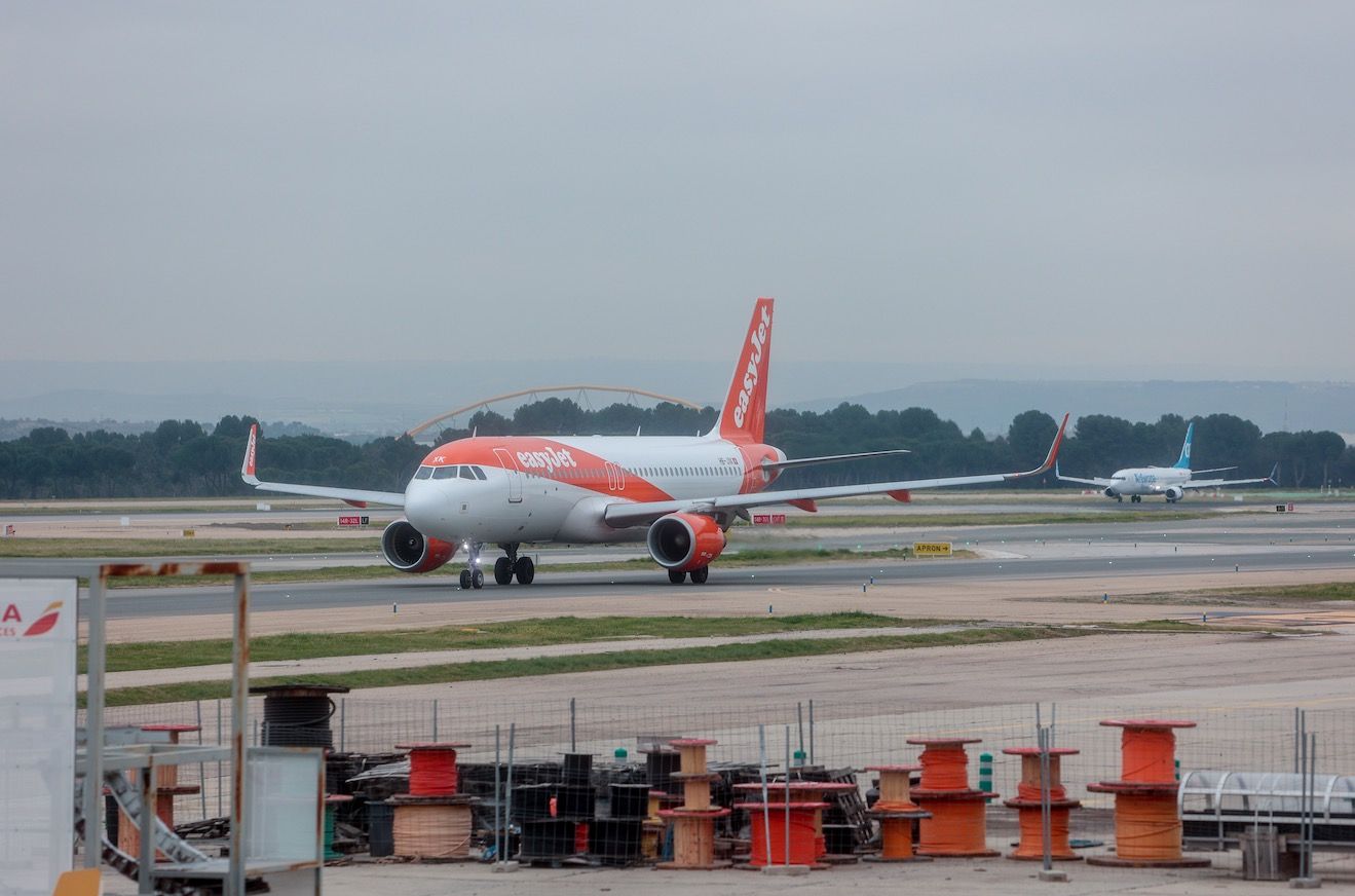 Varias aerolíneas se libran de su multa por no facilitar teléfonos gratis de atención al cliente