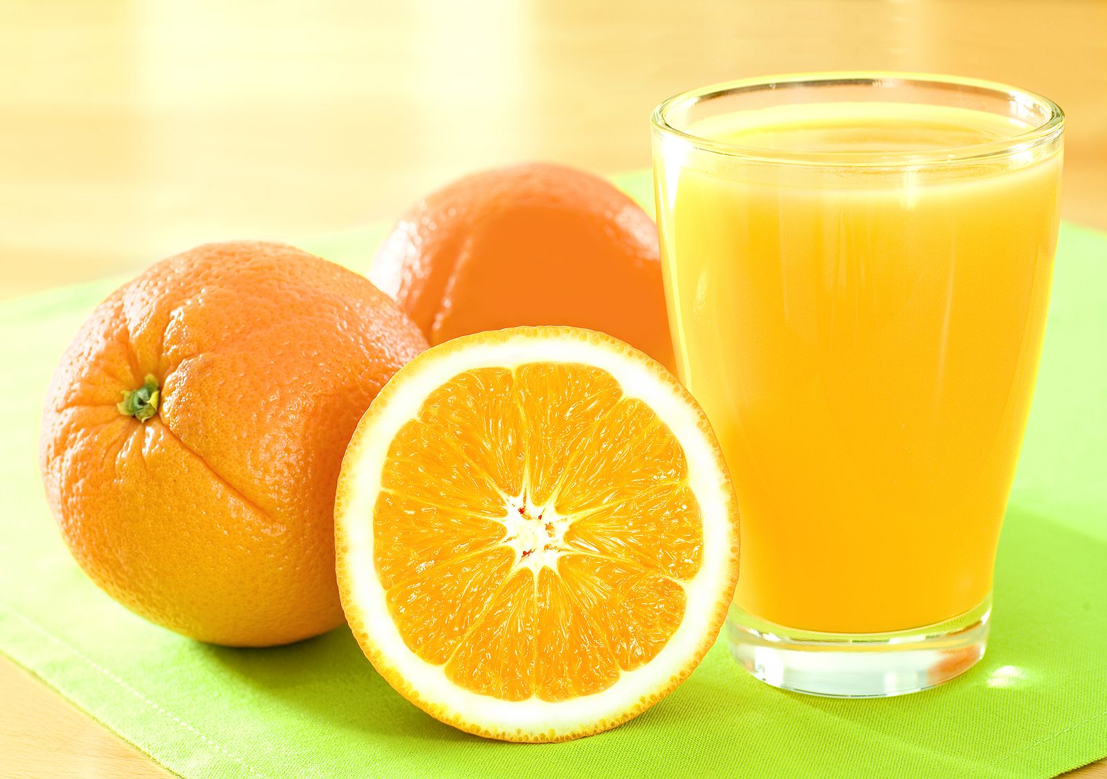 ¿Qué pasa si bebo zumo de naranja todos los días? (BigStock)