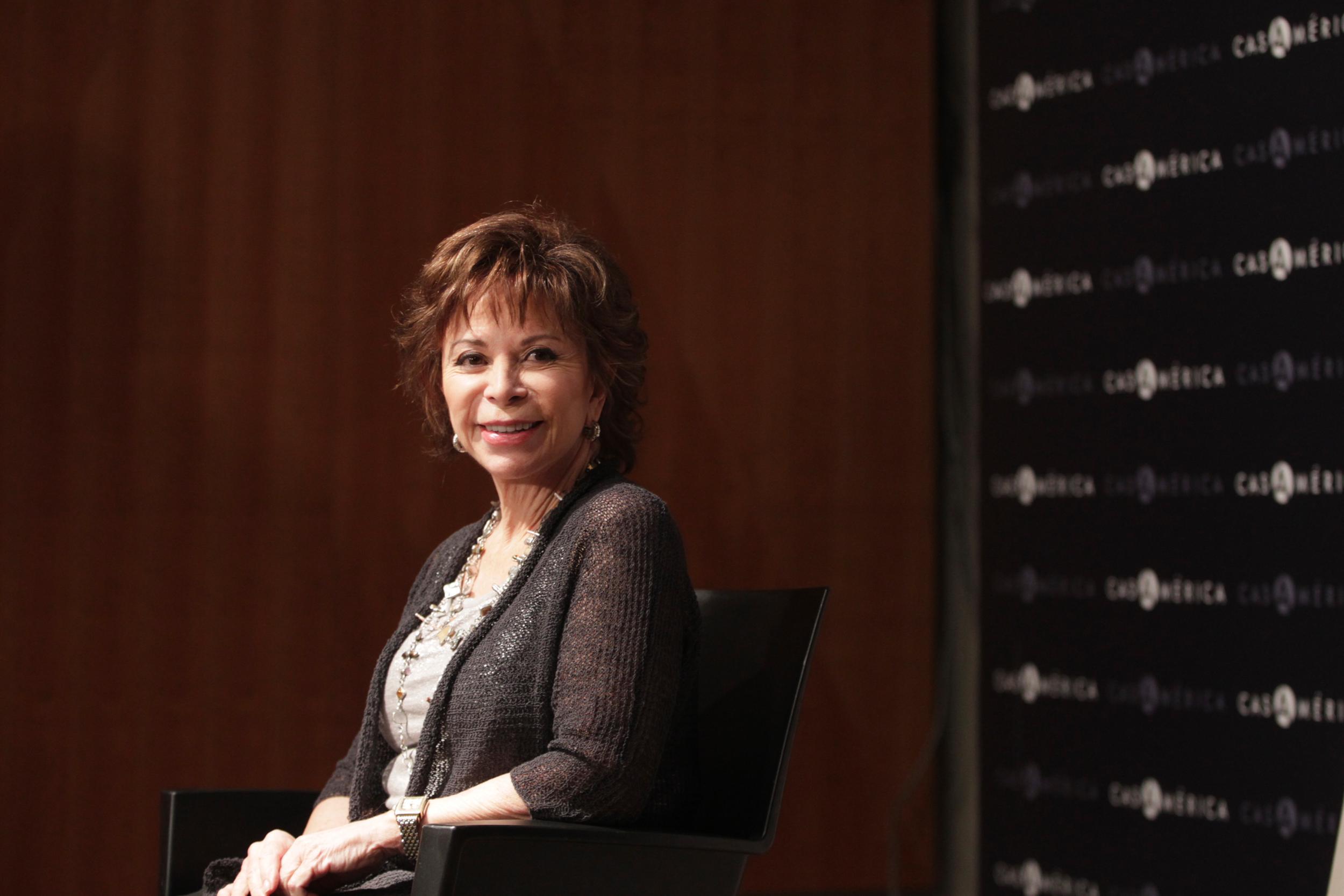 Isabel Allende: "Hay una tendencia a descartar a los viejos. No hay espacio para cuidarlos"