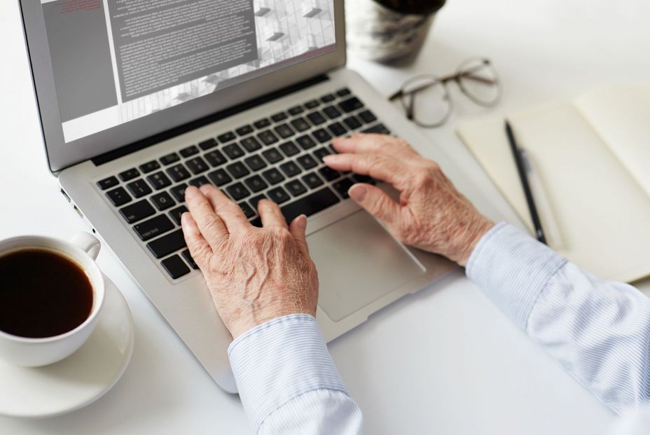 Esto es lo que hará la Seguridad Social si trabajas estando de baja médica Esto es lo que hará la Seguridad Social si trabajas estando de baja médica