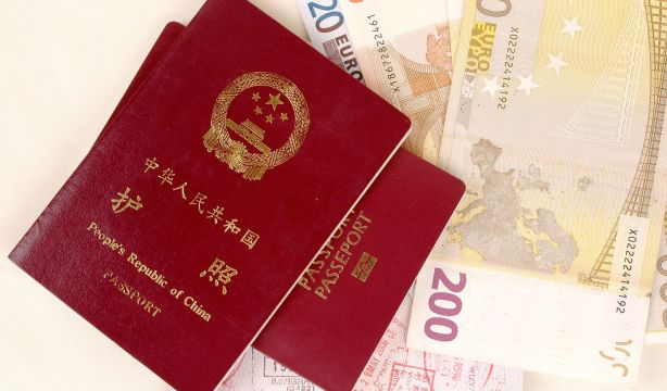 Qué es la ‘golden visa’ o visado dorado que quiere eliminar el Gobierno. Foto: bigstock