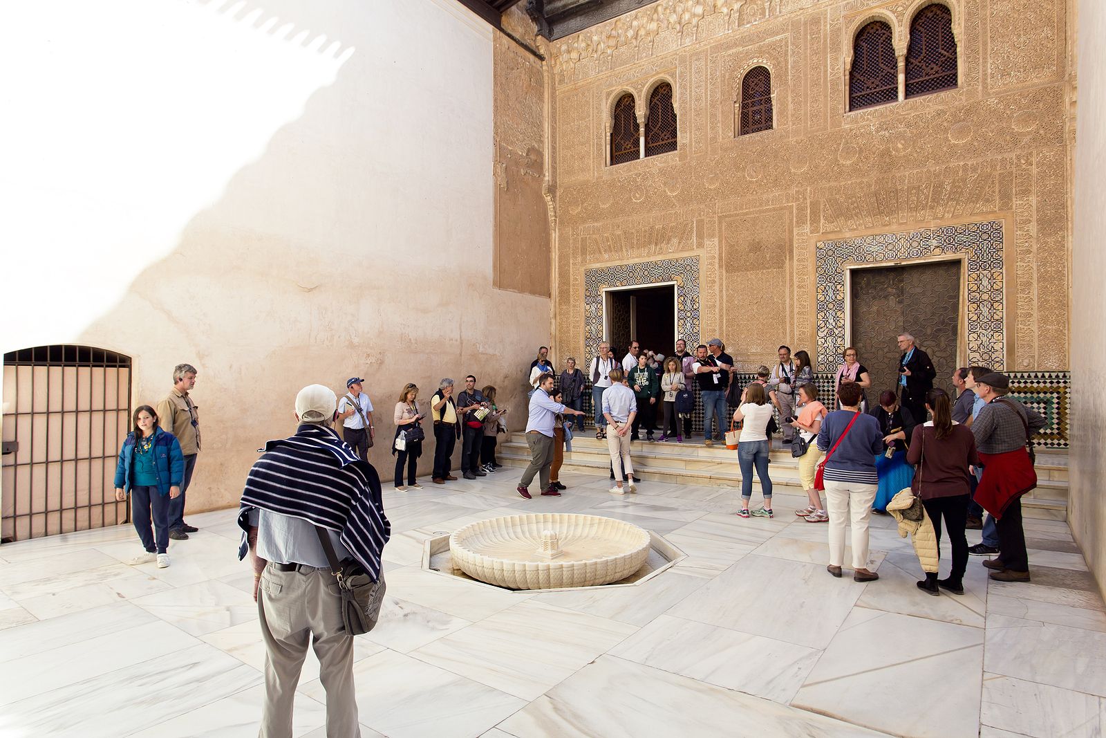 La Alhambra estrena un nuevo servicio de atención sanitaria La Alhambra estrena un nuevo servicio de atención sanitaria