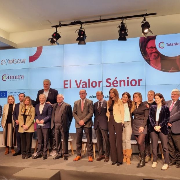 Campana Valor senior 65ymas y camara foto familia