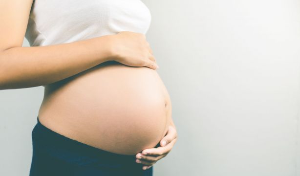España redefine su modelo reproductivo con una maternidad cada vez más tardía