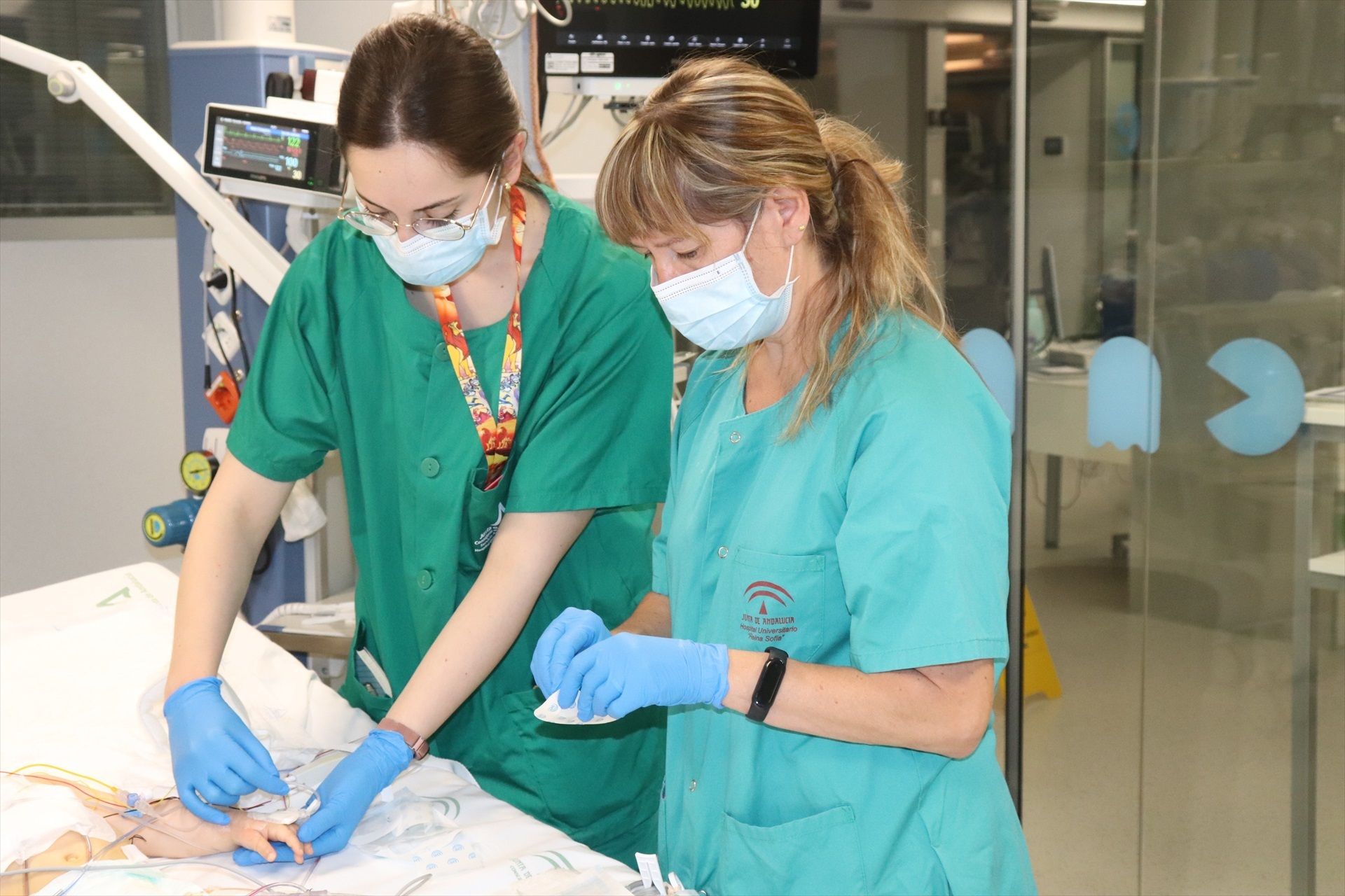 España tiene muchos médicos y pocas enfermeras: la precariedad y la demanda de cuidados, las causas (Europa Press)