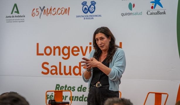 Loles López: "Tenemos una obligación moral con los mayores porque lo han dado todo por nosotros"