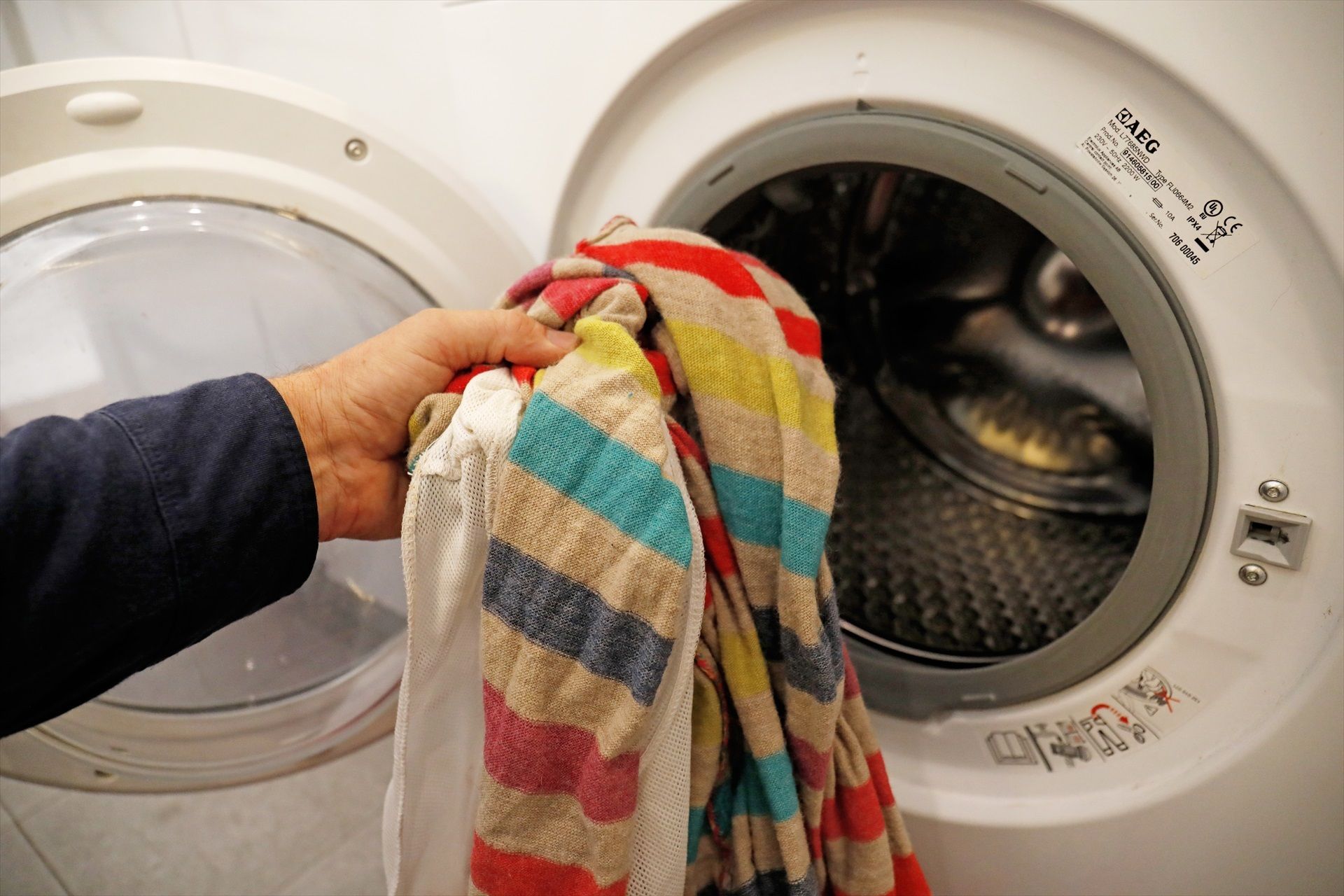 Sigue este truco para recuperar el tamaño de la ropa encogida en la lavadora (Europa Press)