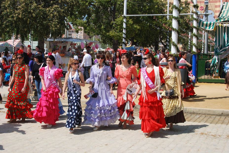 Facua lanza recomendaciones a los usuarios de la Feria de Abril para evitar fraudes