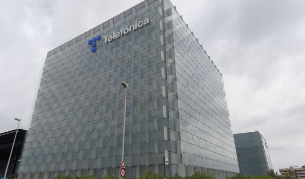 El Gobierno amplía su participación en Telefónica y supera ya el 5% del capital