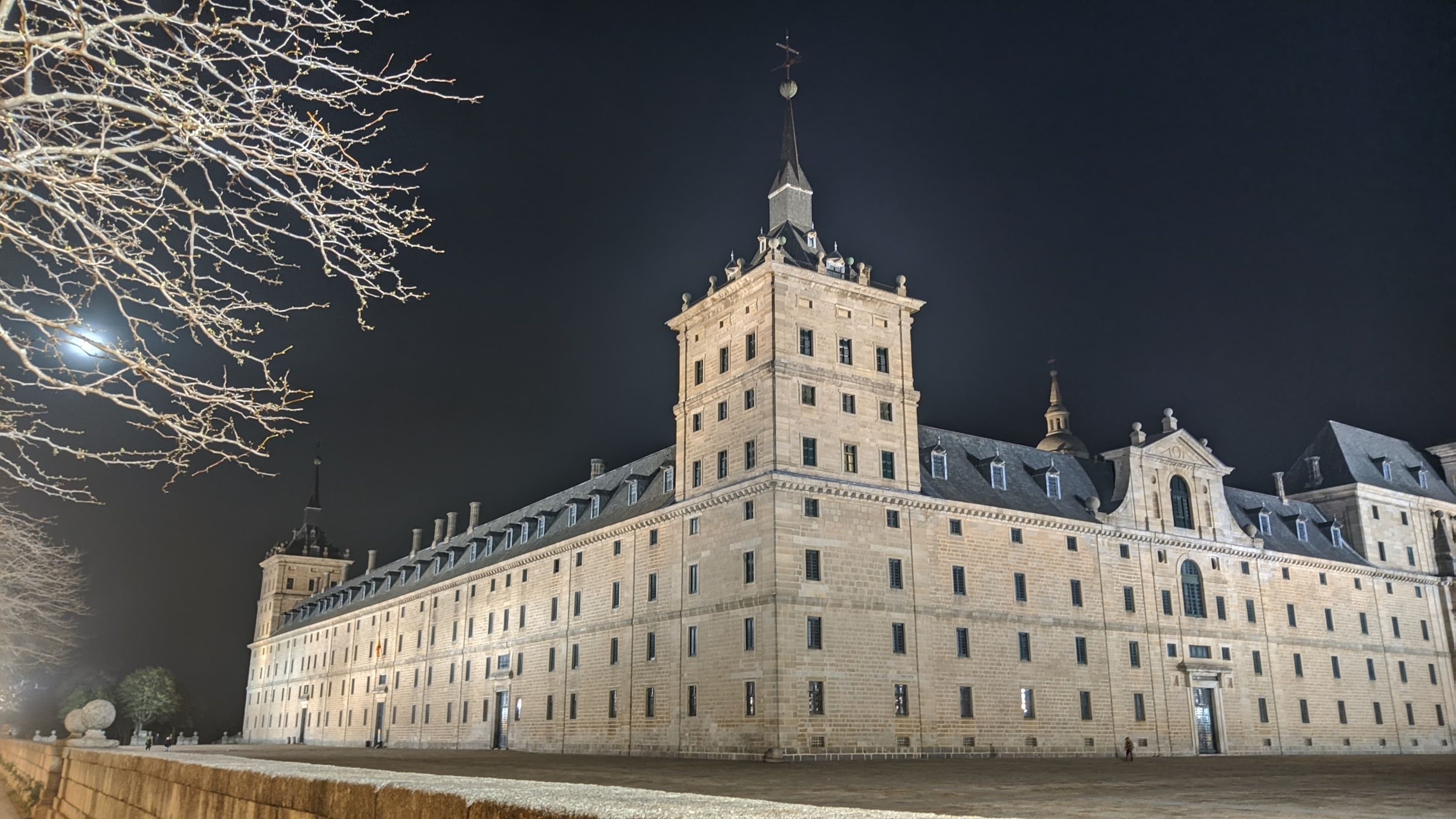 El Monasterio de El Escorial ofrece nueve visitas nocturnas del 18 al 20 de abril