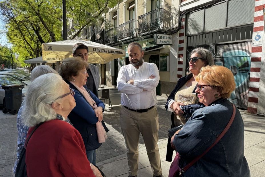 Las 'abuelas grafiteras' llenan de color Lavapiés en la nueva edición del festival CALLE