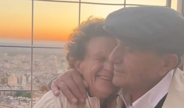 VÍDEO: Marino cumple su sueño de visitar París junto a su mujer (Redes Sociales)
