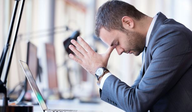 Tener un trabajo rutinario aumenta el riesgo de deterioro cognitivo en un 66%
