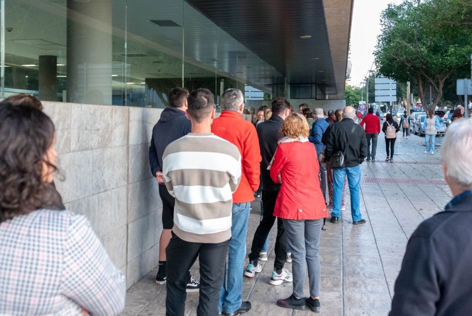 El SNS portugués en números rojos: 1,56 millones de pacientes sin médico de familia El SNS portugués en números rojos: 1,56 millones de pacientes sin médico de familia