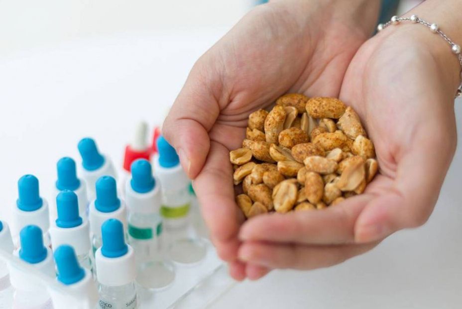 Se desarrolla la primera vacuna contra la alergia al cacahuete . Clinica Universidad de Navarra, Fuente.