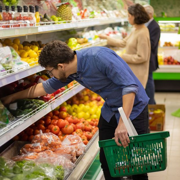 La mitad de la población en España ha recortado gastos en alimentación y energía por la inflación (Big Stock)