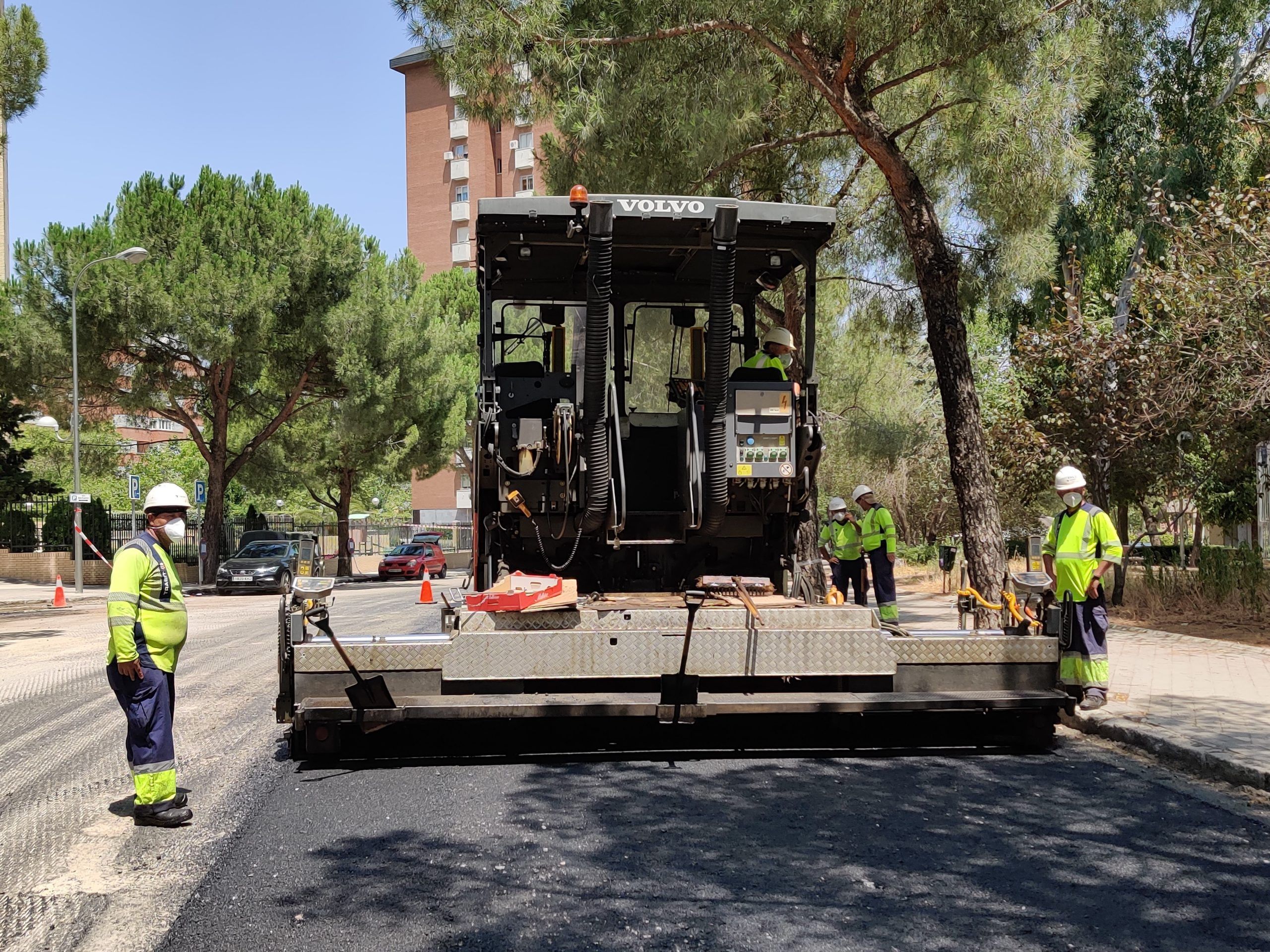 El Ayuntamiento de Madrid comienza la Operación Asfalto que este año olerá a mango