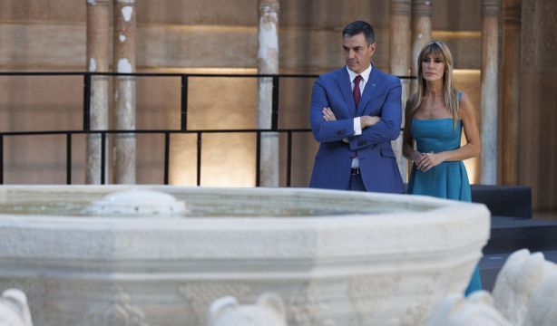 Pedro Sánchez: “Necesito parar y reflexionar si debo continuar al frente del Gobierno o renunciar”