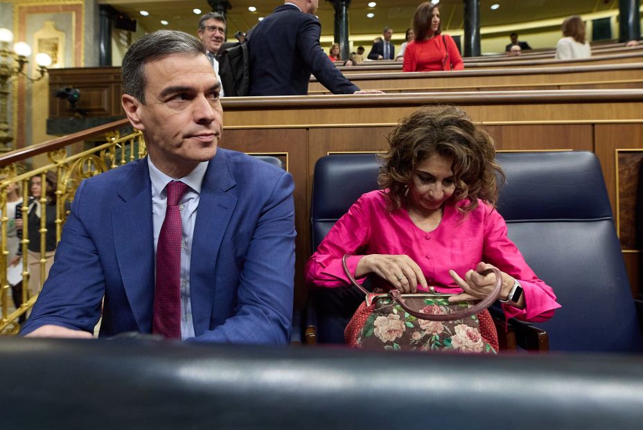 EuropaPress 5914632 presidente gobierno pedro sanchez vicepresidenta primera ministra hacienda